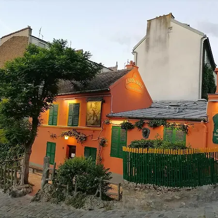 Apartment Petit 2 Pieces Au Coeur De Montmartre Paris